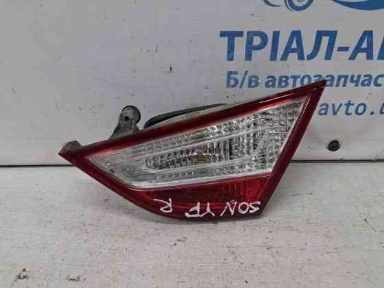 Фонарь задний внутренний правый Hyundai Sonata YF 2.4 БЕНЗИН G4KJ 2010 (б/у) Київ