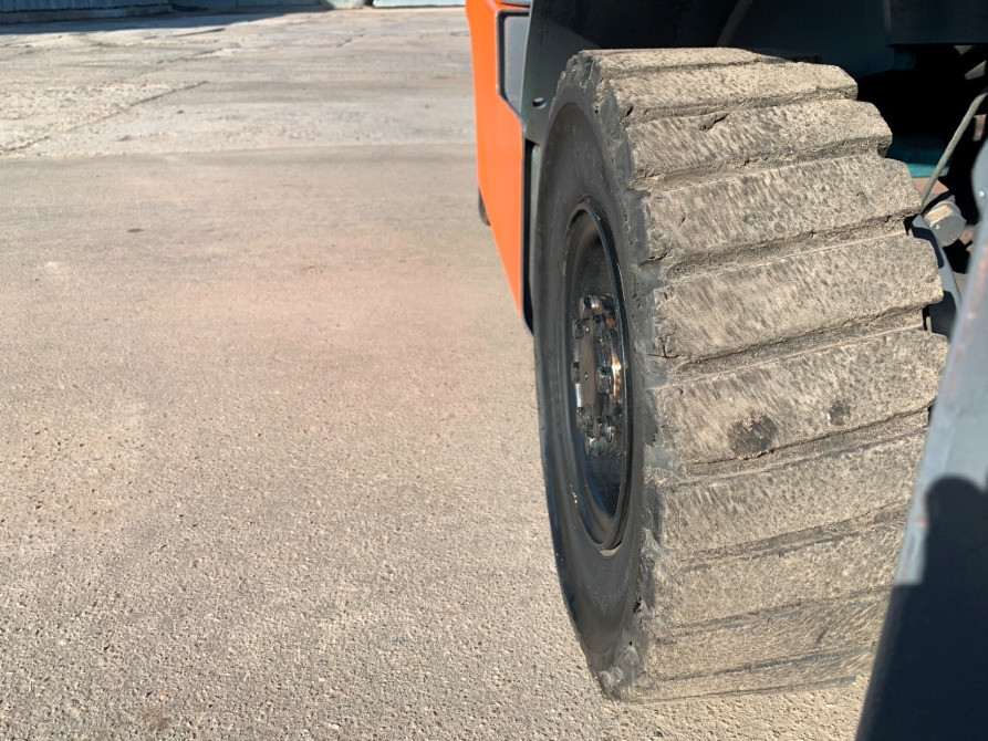 Вилочный автопогрузчик Sumitomo на 1.5 тонны с синхронным позиционером вил. Модель 03FL15PAXI2LD Днепр - изображение 9