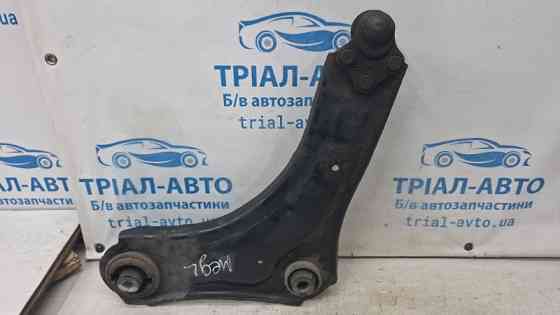 Рычаг левый Renault Megane 3 1.5 DIESEL K9K 2008 (б/у) Киев