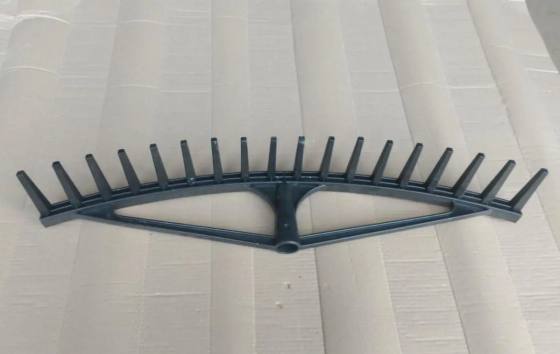 Грабли пластиковые квадратный зуб / шахматный зуб без черенка Киев