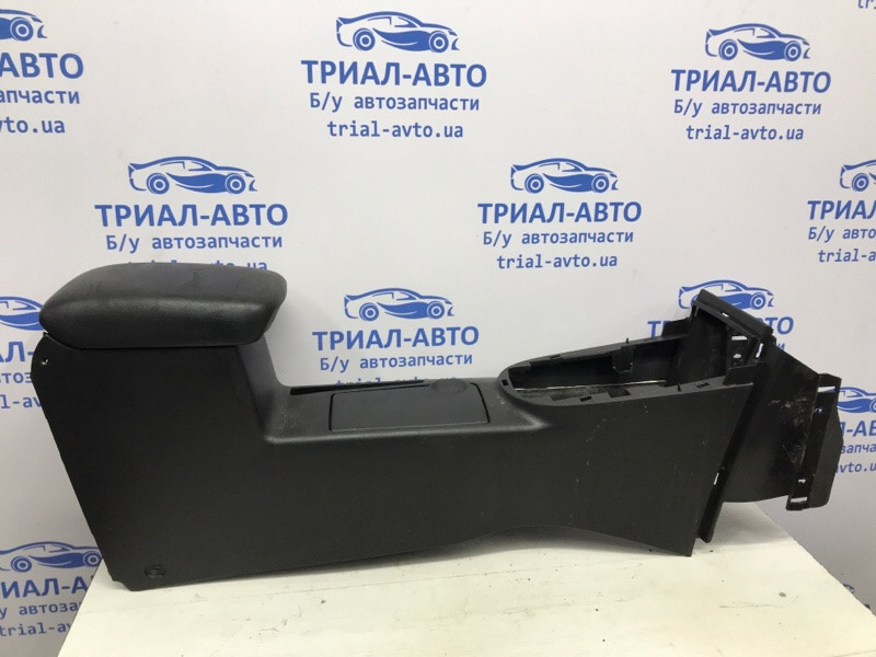 Подлокотник Nissan X-Trail T31 2.0 DIESEL M9R 2007 (б/у) Киев - изображение 1