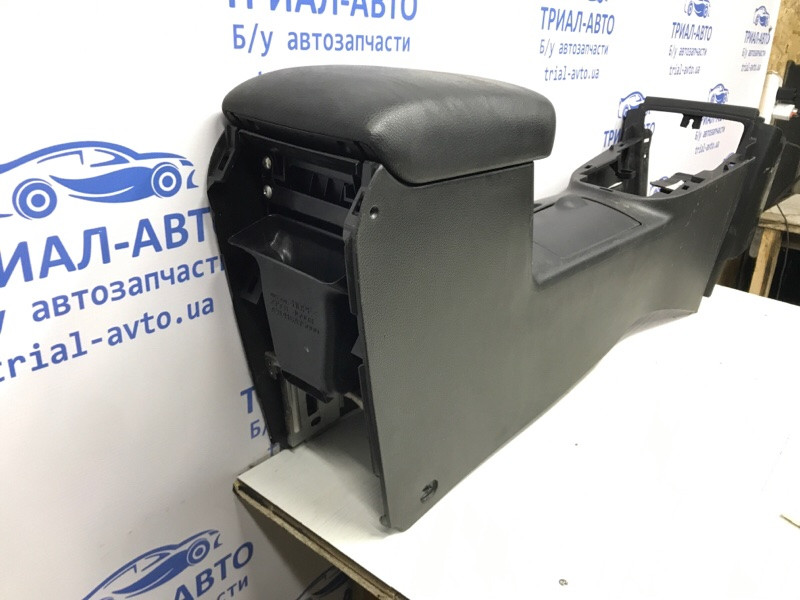 Подлокотник Nissan X-Trail T31 2.0 DIESEL M9R 2007 (б/у) Киев - изображение 3