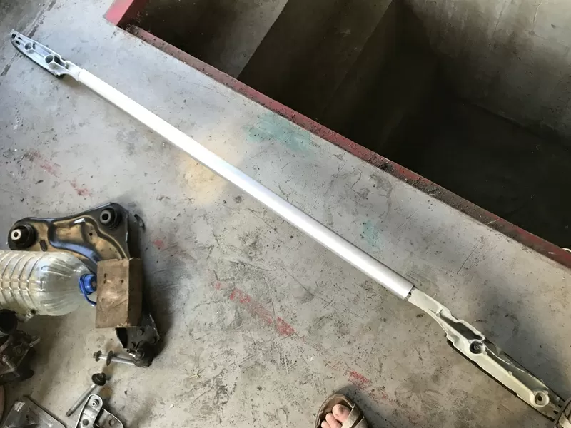 Бу рейлинг правый Renault Megane 3 универсал, 738200019R , дефект. Кропивницкий - изображение 1