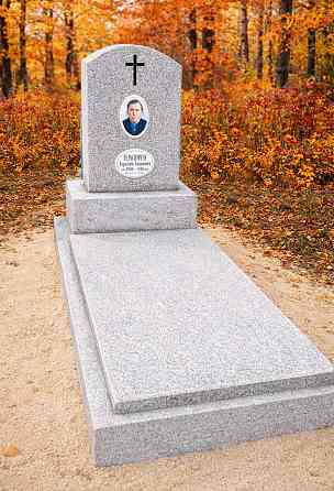 Виготовлення пам'ятників з крихти Луцьк