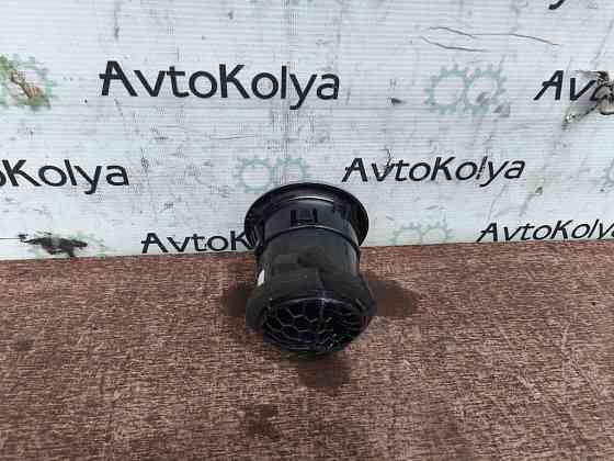Дефлектор воздуха левый Nissan Note E11 2005-2012 (68760-BH00A) Ковель