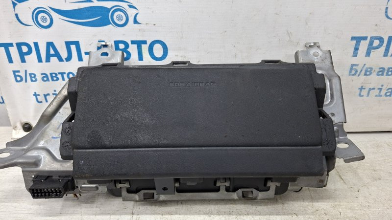 Подушка в колени Mitsubishi Lancer 2007-2017 7030A073XA (Арт. 72586) Киев - изображение 1