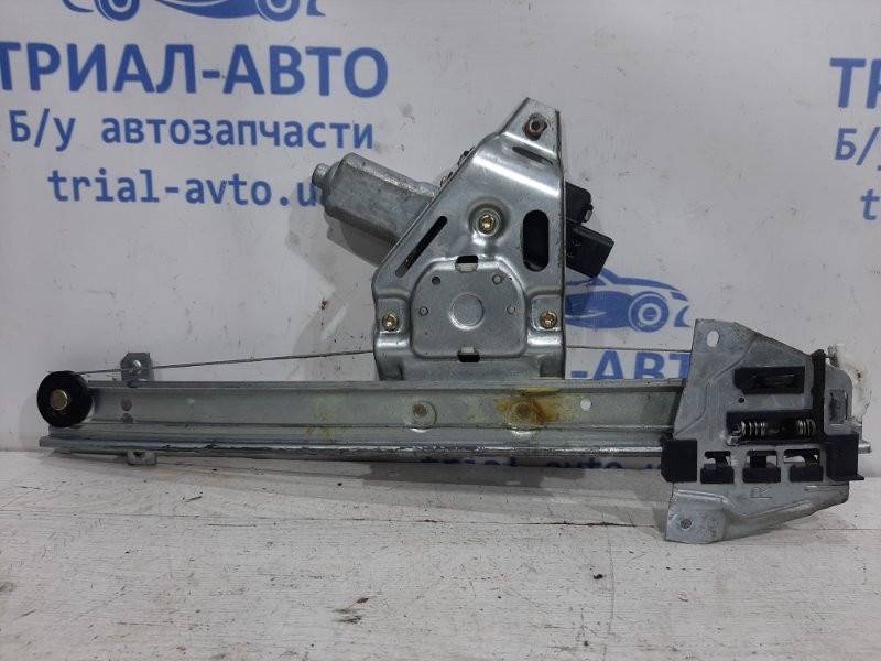 Стеклоподъемник задний правый Mitsubishi Pajero Wagon 3 3.2 ДИЗЕЛЬ 4M41 1999 (б/у) Київ - зображення 3