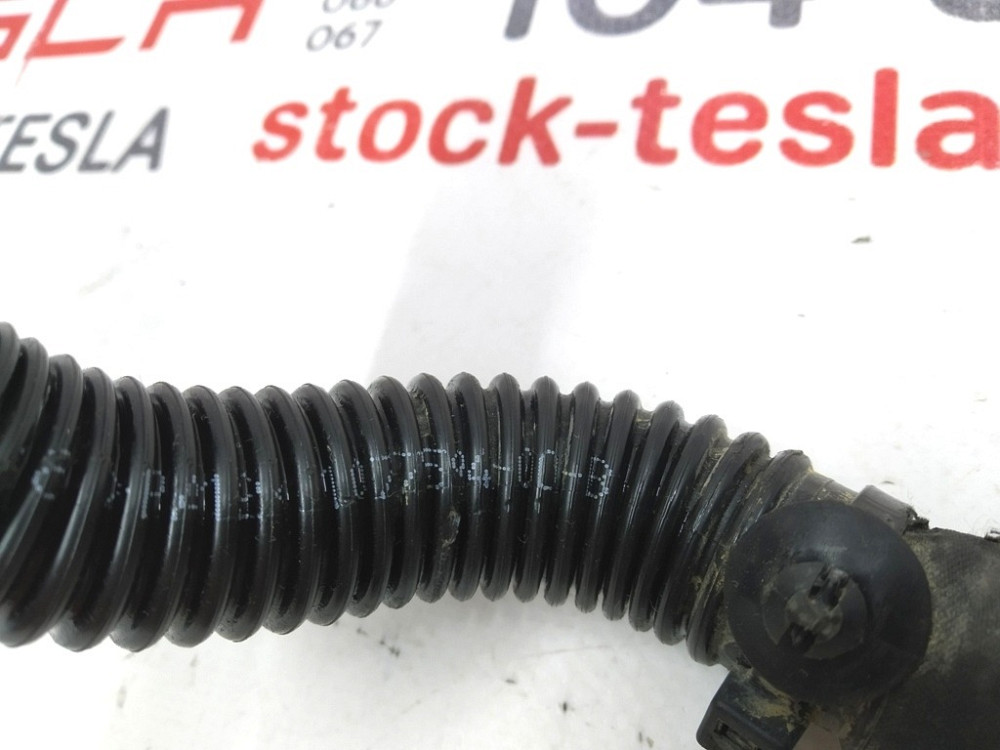 Патрубок системы охлаждения основной батареи RWD Tesla model 3, model Y 1077594-00-C Київ - зображення 4