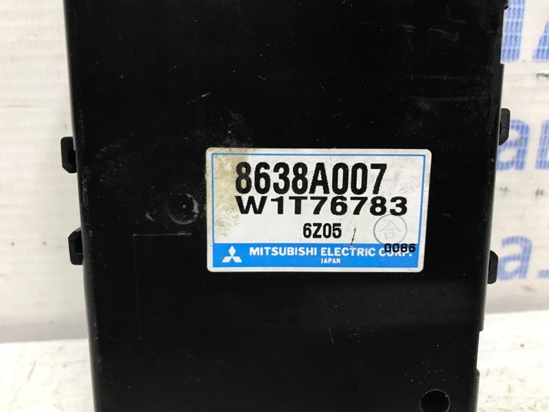 Блок управления парктрониками Mitsubishi Pajero Wagon 4 3.2 ДИЗЕЛЬ 4M41 2006 (б/у) Киев - изображение 4