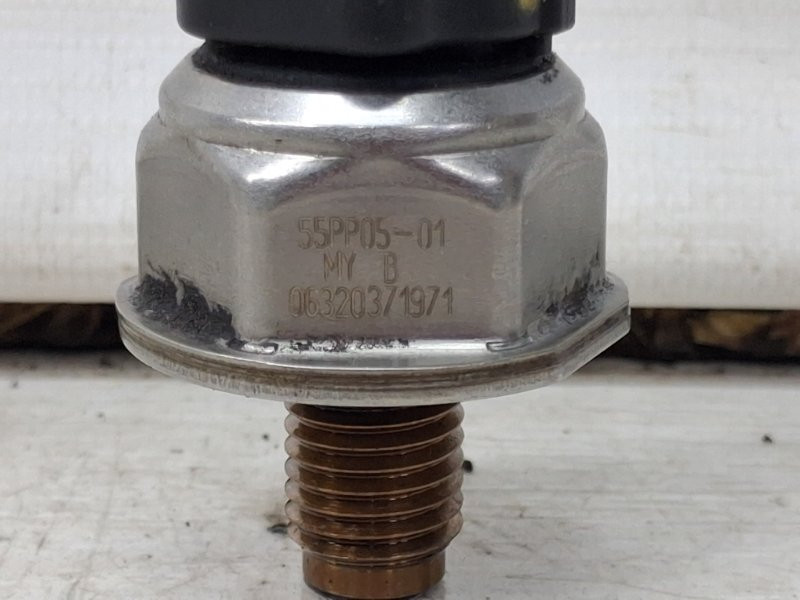 Датчик давления топлива в рейке Mitsubishi Pajero Wagon 4 3.2 ДИЗЕЛЬ 4M41 2006 (б/у) Киев - изображение 4