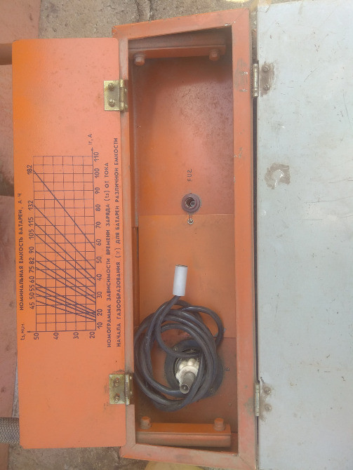 Візок Э411 для заряду АКБ і пуску двигунів (не робочий) Кам'янець-Подільський - зображення 3