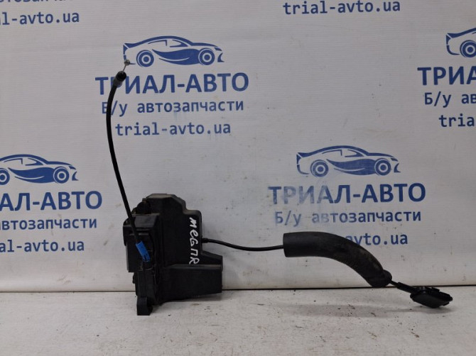 Замок двери передний правый Renault Megane 3 1.5 DIESEL K9K 2008 (б/у) Киев - изображение 1