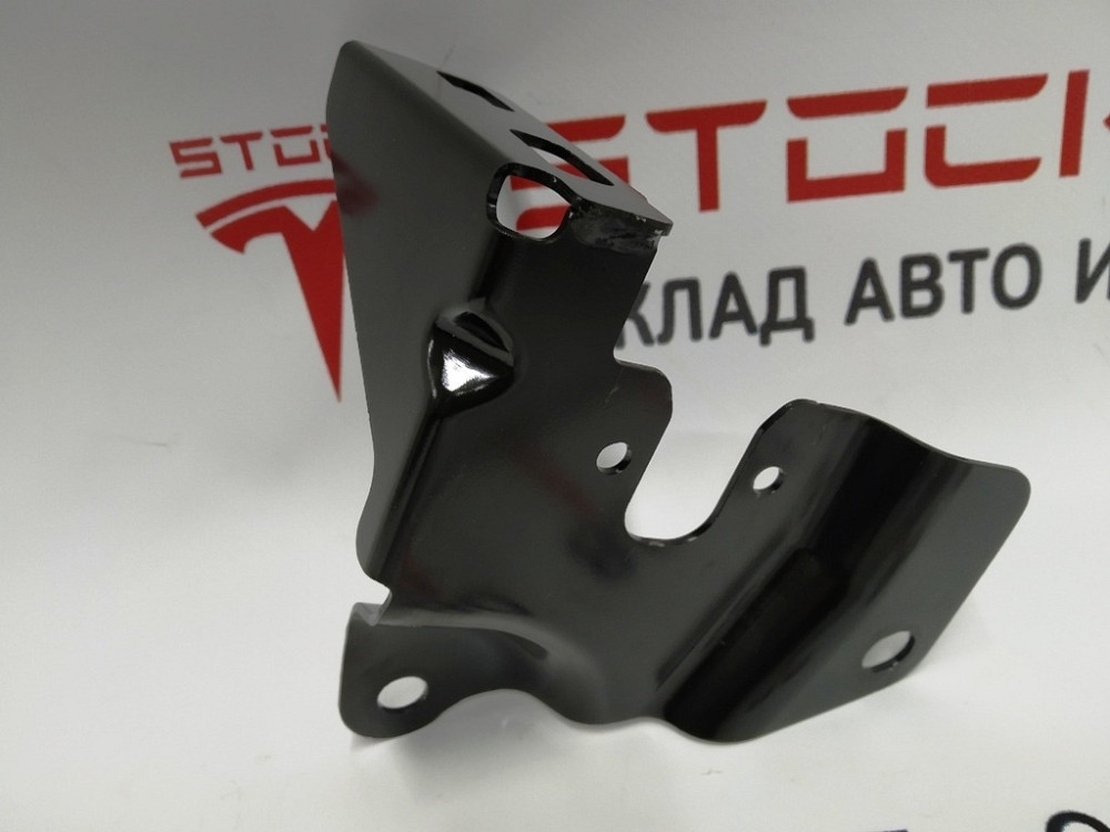 Кронштейн сиденья второго ряда правый AWD Tesla model S, model S REST 1006863-00-B Київ - зображення 1