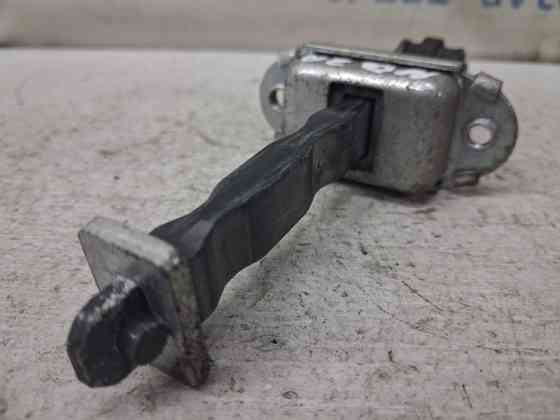 Ограничитель двери задний правый Nissan Qashqai 2006-2013 82430JD000 (Арт. 82834) Киев