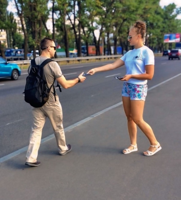 Роздача листівок Київ | Промоутери для флаєрів | Promo Service Kyiv Київ - зображення 3