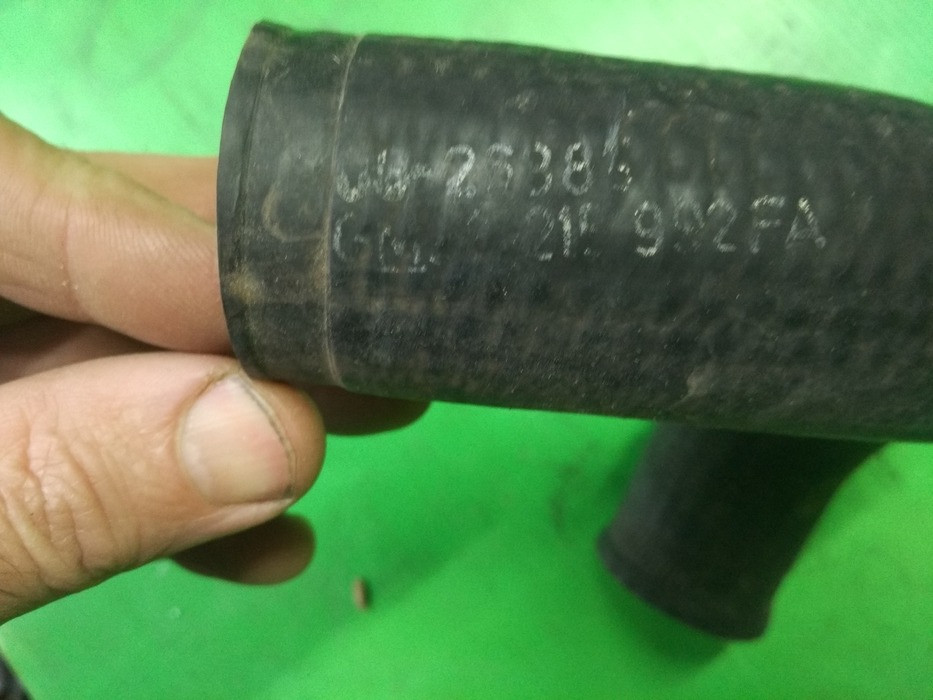 Патрубок системи охолодження Опель Аскона Кадетт OPEL 90215992 Вінниця - зображення 3