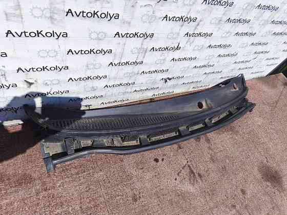 Пластик под лобовое стекло (жабо) Nissan Note E11 2005-2012 (668629U100) Ковель