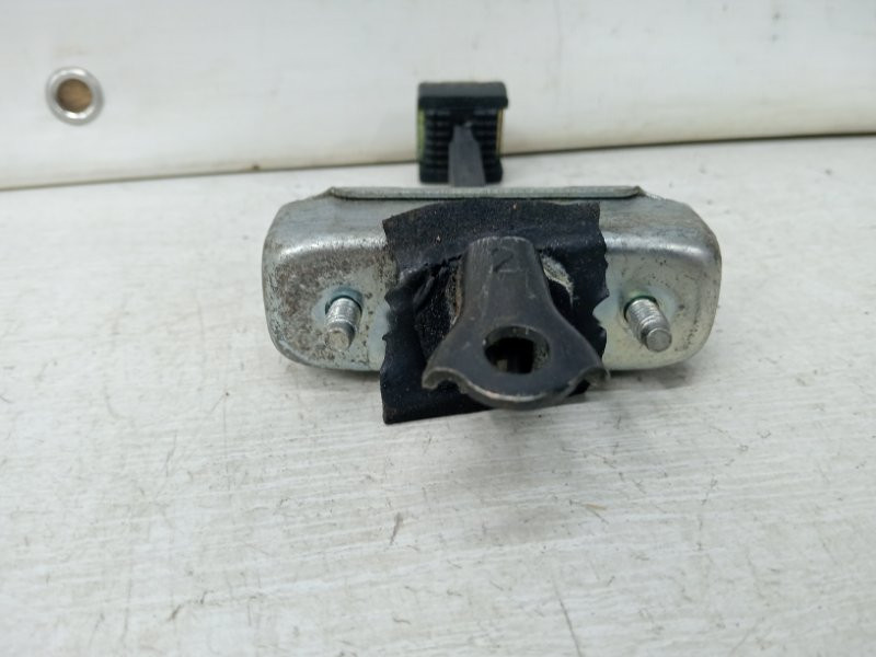 Ограничитель двери задний левый Toyota Prado J120 4.0 1GR-FE 2002 (б/у) Киев - изображение 3