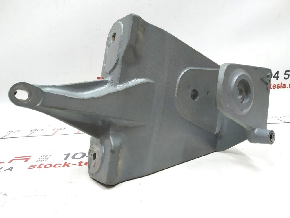 2Кронштейн крепления двигателя переднего правый Tesla model X 1069434-S0-A Київ - зображення 1