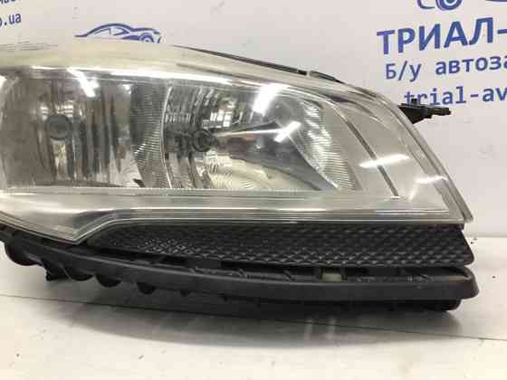 Фара правая галоген Ford Kuga CBS 2.0 DIESEL 2011 (б/у) Київ