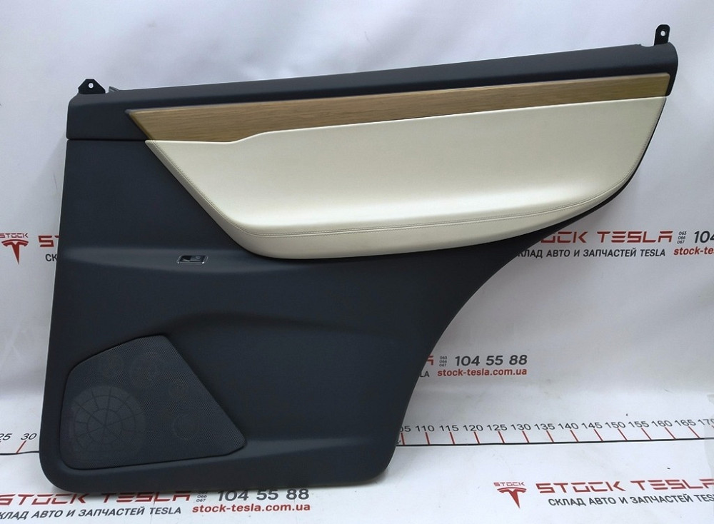 Карта двери задней правой в сборе PREM PUR CREAM (с повреждением) Tesla model X 1058004-22-K Київ - зображення 1
