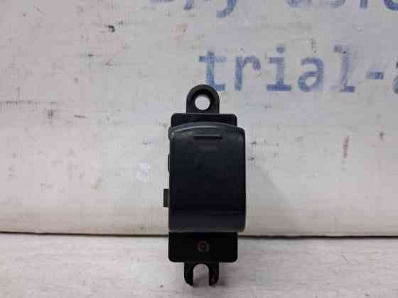 Кнопка стеклоподъемника Nissan Navara D40 2.5 DIESEL YD25DDTI 2004 (б/у) Київ