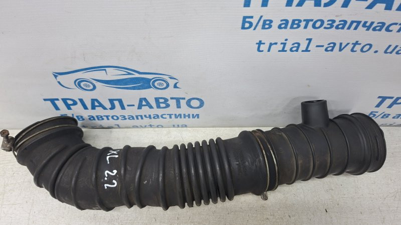 Патрубок воздушного фильтра Mitsubishi Outlander XL 2.2 DIESEL 4HK 2007 (б/у) Київ - зображення 2