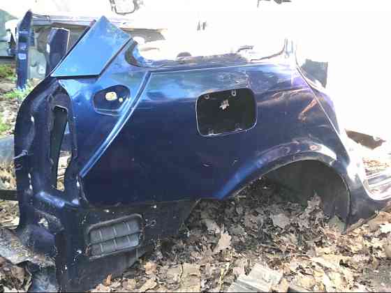 Бу задняя правая четверть крыло Renault Laguna 2 универсал 7751476031, 760300368R Кропивницький