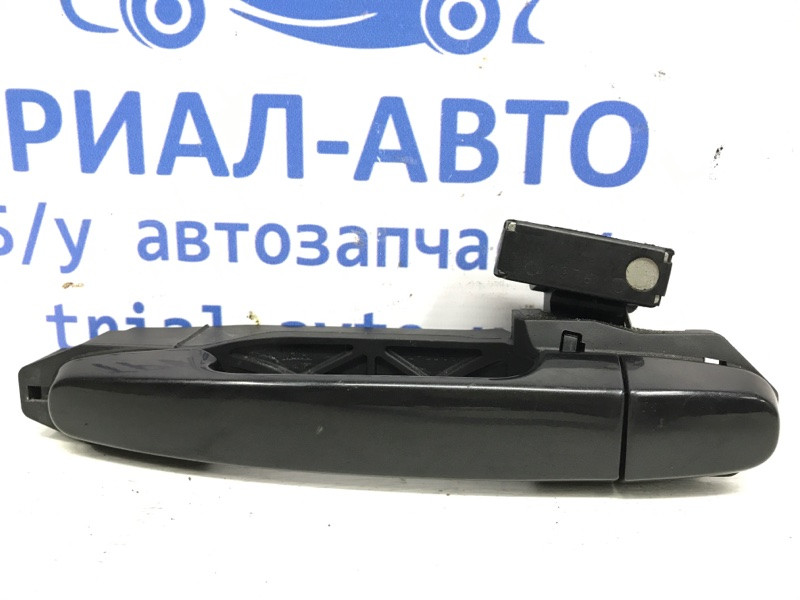 Ручка двери внешняя задняя левая Toyota Avensis T25 1.8 БЕНЗИН 1ZZFE 2002 (б/у) Киев - изображение 1