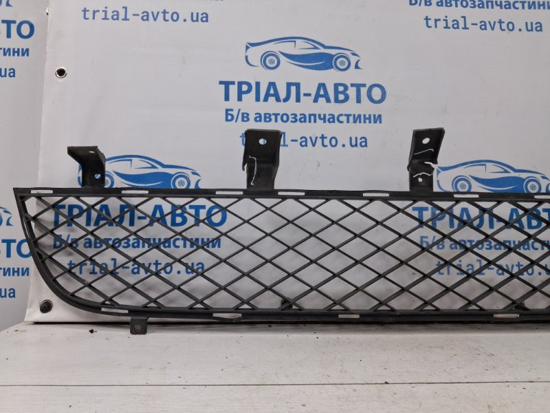 Решетка бампера центральная Mitsubishi L200 KB 2.5 DIESEL 4D56 2006 (б/у) Киев - изображение 3