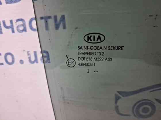 Стекло двери заднее правое Kia Sportage SL 1.7 DIESEL D4FD 2010 (б/у) Київ