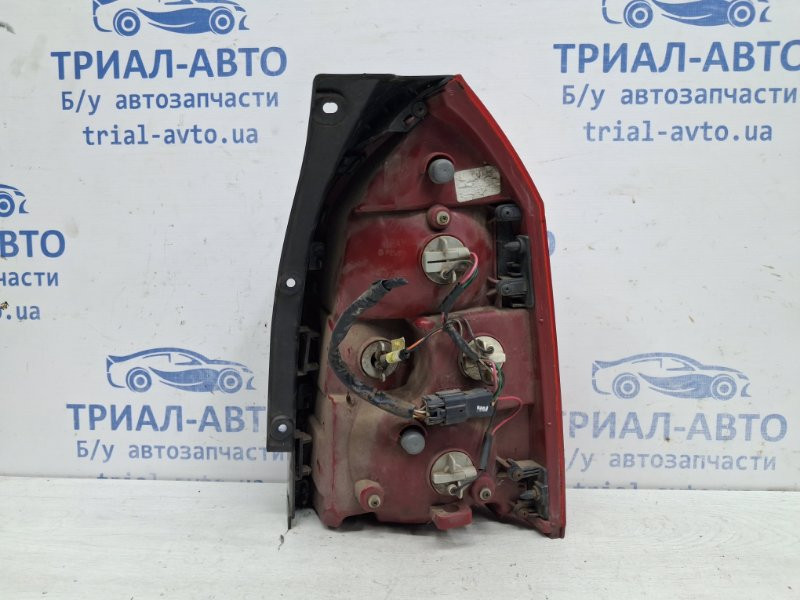Фонарь задний внешний левый Hyundai Tucson JM 2.0 DIESEL D4EA 2004 (б/у) Киев - изображение 4