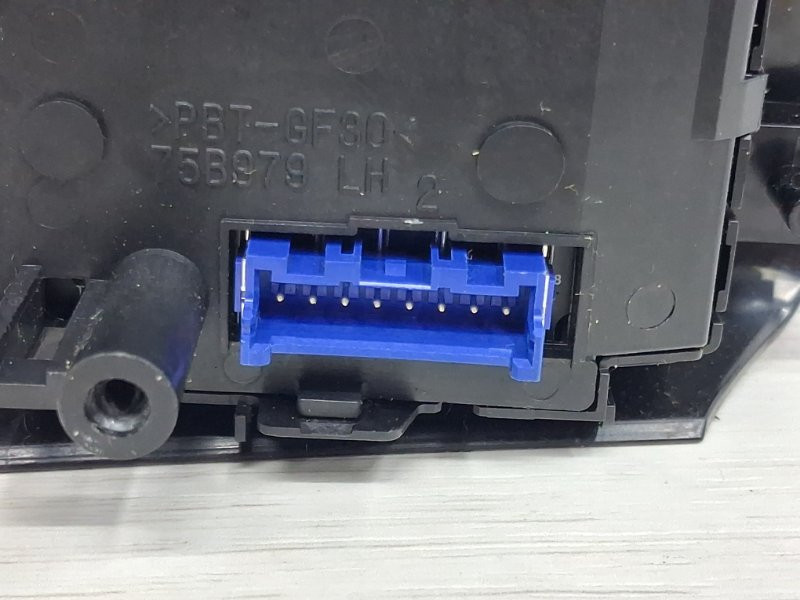 Кнопки руля Mazda CX 7 2006-2012 EH47664M0 (Арт. 79547) Київ - зображення 3