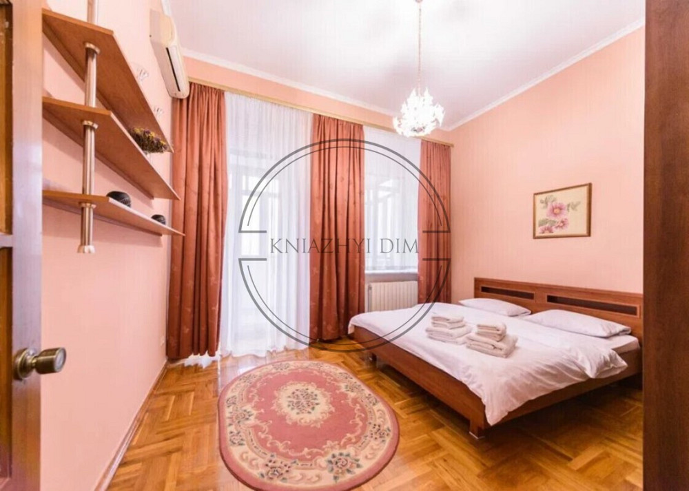 Оренда роздільної 3-х кімнатної квартири в самому центрі Києва Майдан Незалежності. № 11200308 Київ - зображення 1