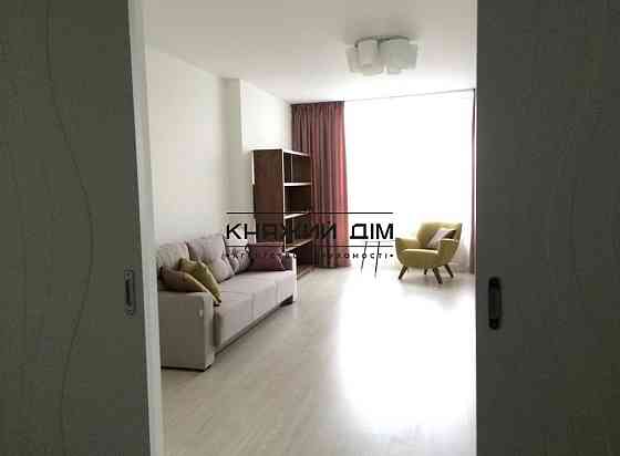 Продаж 2 кімнатної квартири м. Васильківська КОД 21147140 Київ