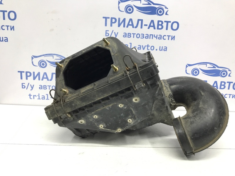 Корпус воздушного фильтра Mitsubishi Pajero Sport K9 3.0 БЕНЗИН 6G72 1996 (б/у) Киев - изображение 1