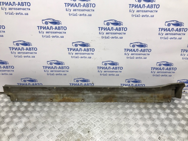 Накладка порога внешняя правая Mitsubishi Pajero Wagon 3 3.2 ДИЗЕЛЬ 4M41 1999 (б/у) Київ - зображення 5