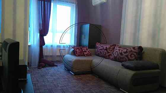 Оренда 1 к. кв. біля метро Позняки і ТРЦ Піраміда, вул. О. Мишуги 2. № 11987 Киев