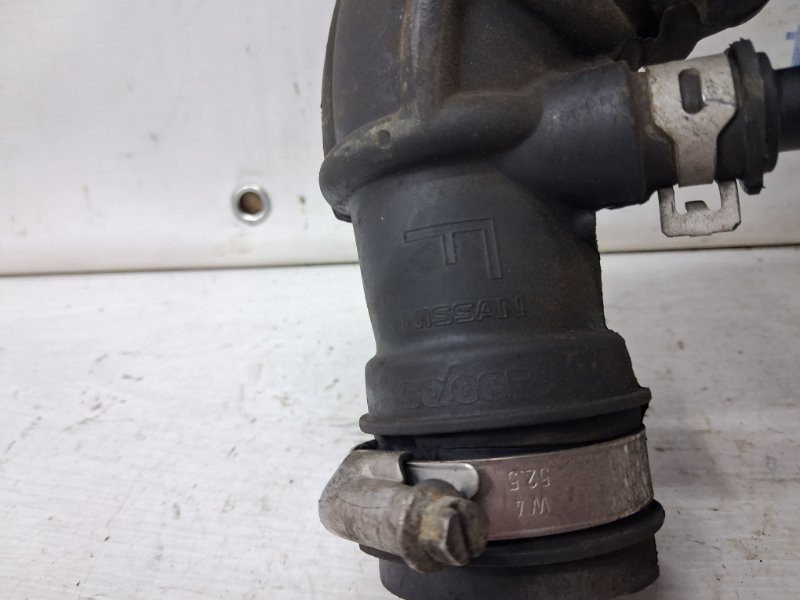 Патрубок воздушного фильтра Nissan Qashqai J11 1.2 БЕНЗИН HRA2DDT 2013 (б/у) Киев - изображение 4