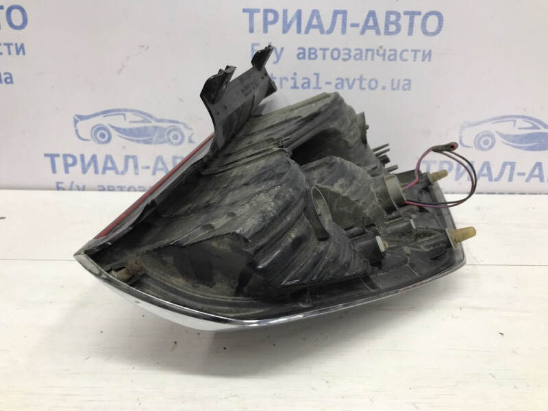 Фонарь задний внешний правый Mitsubishi Pajero Wagon 3 3.2 ДИЗЕЛЬ 4M41 1999 (б/у) Київ - зображення 7