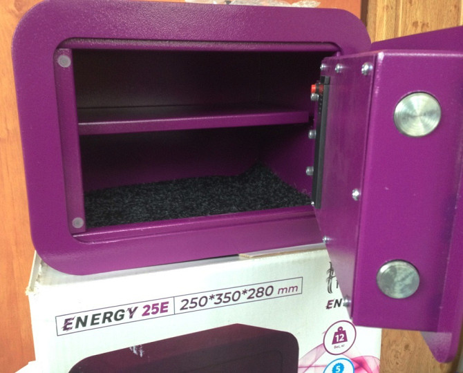 Сейф мебельный Ferocon Energy 25E Violet Ферокон дом/офис 12кг 35х25х28см Київ - зображення 4