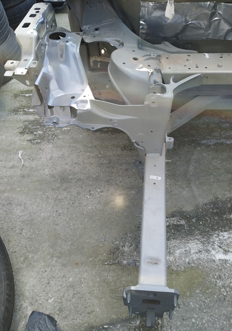 Уплотнитель стекла внутрений двери задней правой Tesla model 3 1090504-00-F Киев - изображение 5