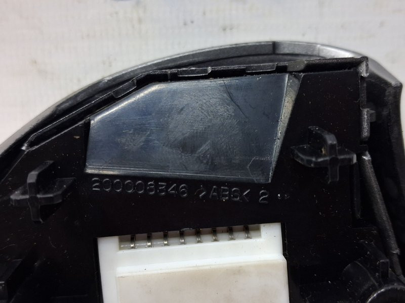 Кнопки руля SsangYong Korando C200 2.0 DIESEL D20DT 2010 (б/у) Киев - изображение 3