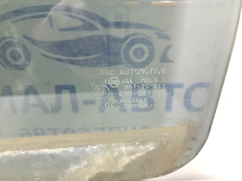 Стекло двери заднее левое Mitsubishi ASX GA 1.8 DIESEL 4N13 2010 (б/у) Київ - зображення 3