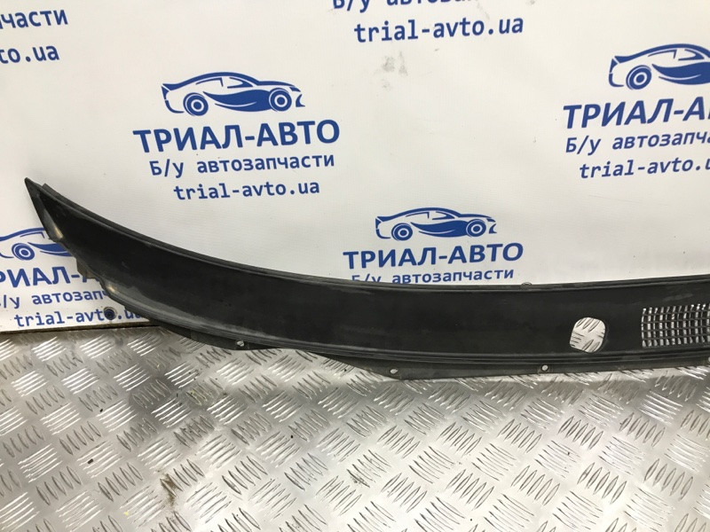 Дефлектор дворников Mitsubishi Pajero Sport K9 2.5 DIESEL 4D56 1996 (б/у) Киев - изображение 2