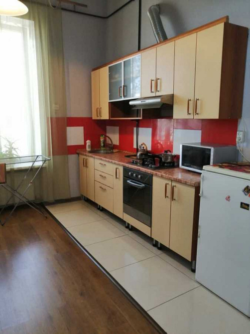 долгосрочная аренда комната Одесса, Приморский, 3000 грн./мес. Одесса - изображение 3