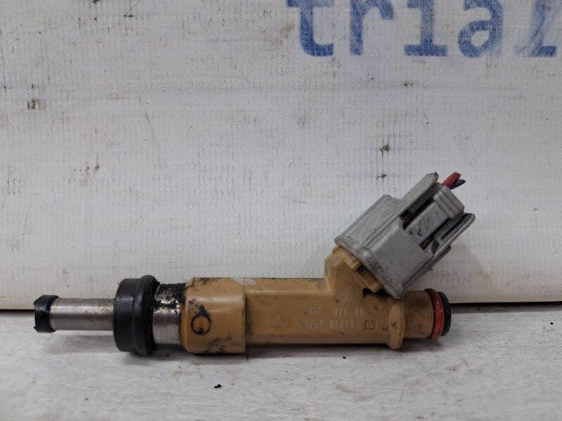 Форсунка топливная Toyota Auris 2006-2012 23209-09130 (Арт. 63821) Київ - зображення 1