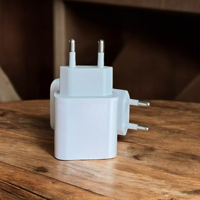 Купити Зарядний пристрій Apple 20W USB-C білий Харьков - изображение 1