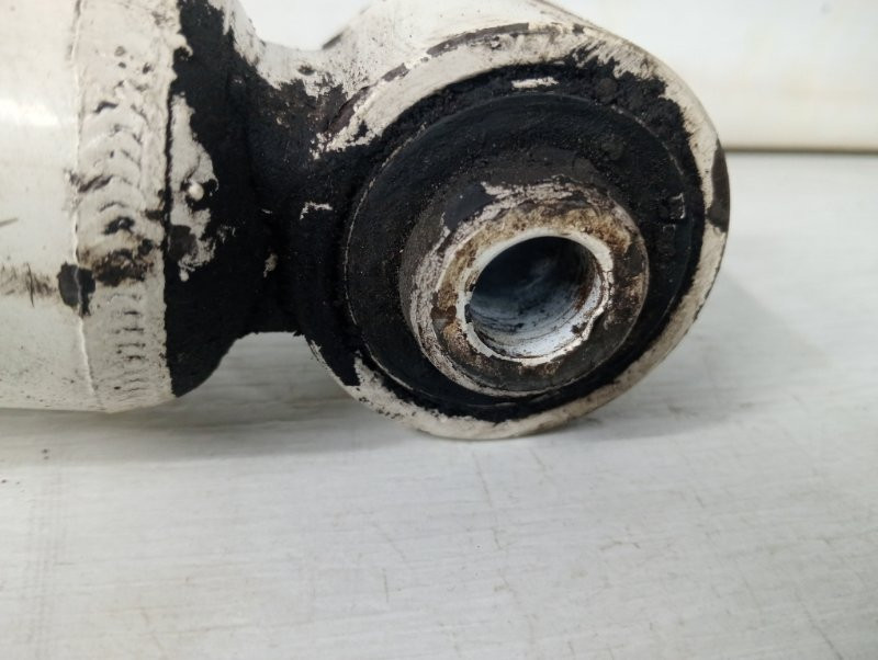 Амортизатор Передний Mitsubishi Pajero Wagon 3 3.2 ДИЗЕЛЬ 4M41 1999 (б/у) Киев - изображение 3