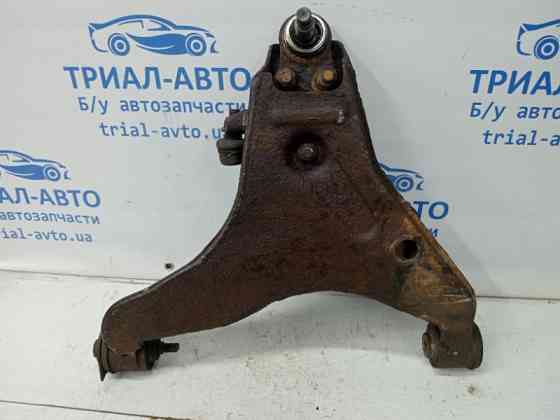 Рычаг левый Mitsubishi L200 KB 2.5 DIESEL 4D56 2006 (б/у) Київ
